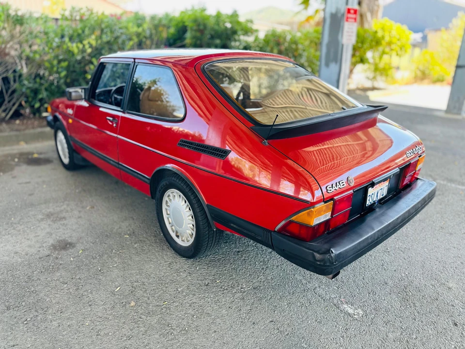 1986 Saab 900 Turbo 1st Gen - Image 11 of 31