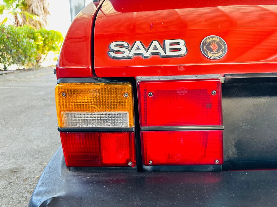1986 Saab 900 Turbo 1st Gen - Image 25 of 31