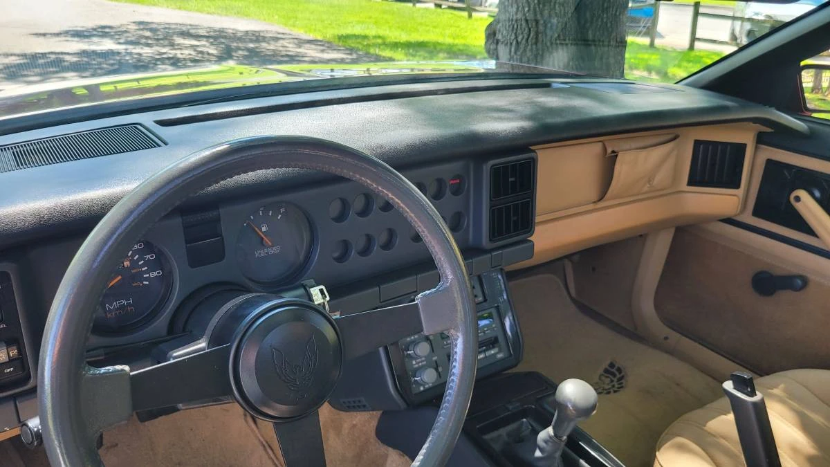 1986 Pontiac Firebird 3rd Gen - Image 8 of 20