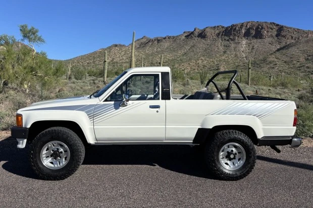 1986 Toyota 4Runner 1st Gen - Image 3 of 8