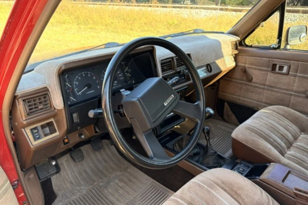 1986 Toyota 4Runner 1st Gen - Image 5 of 9