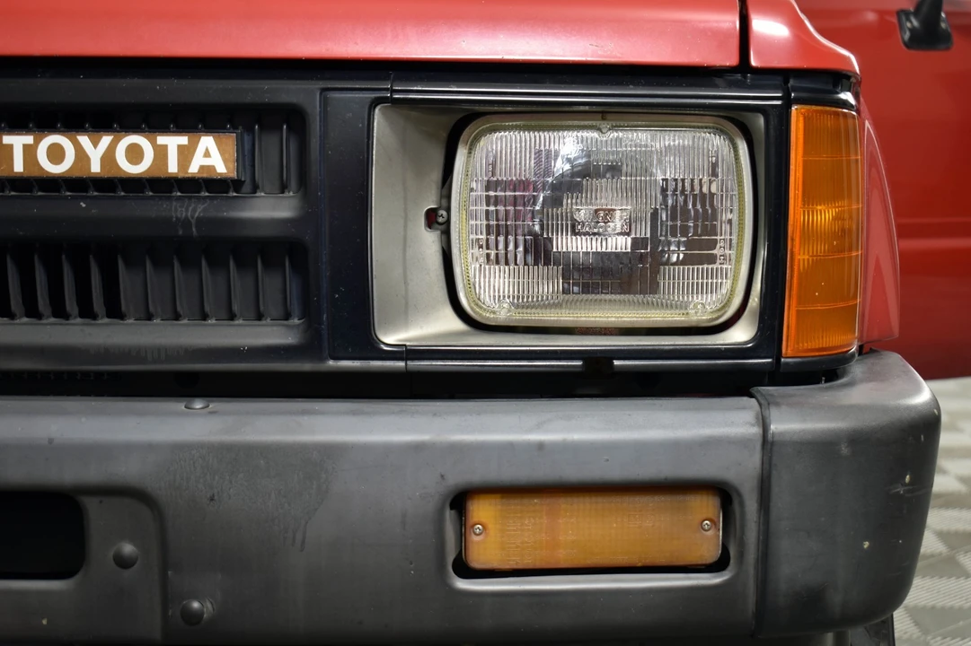 1986 Toyota 4Runner 1st Gen - Image 11 of 21