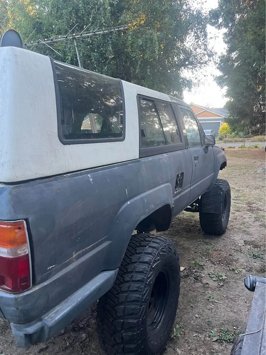 1986 Toyota 4Runner 1st Gen - Image 5 of 9