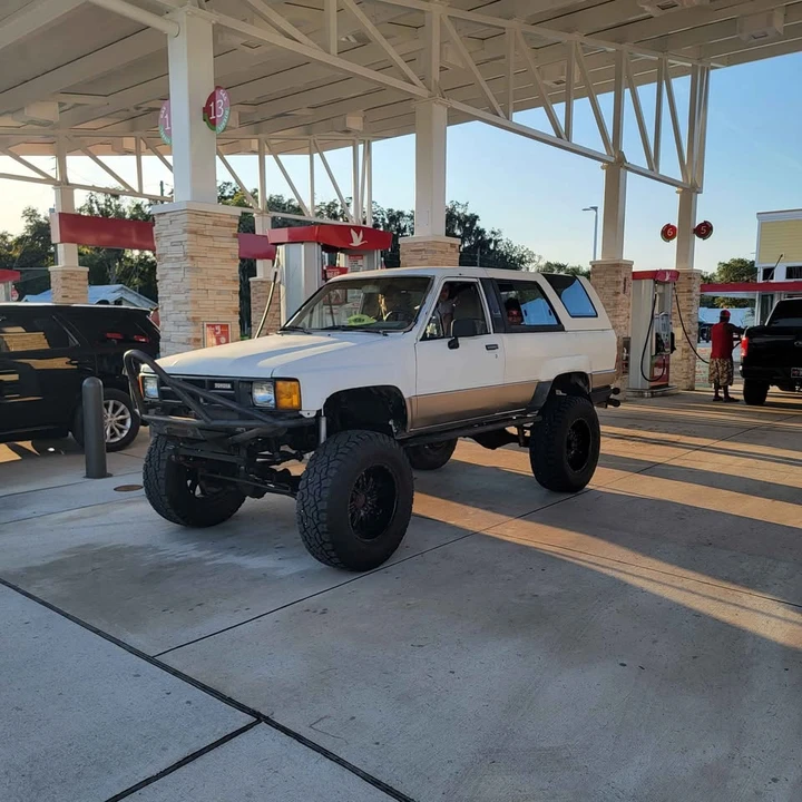 1986 Toyota 4Runner 1st Gen - Image 2 of 6