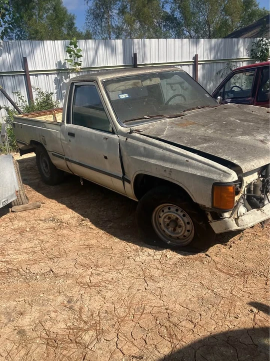1986 Toyota Corolla AE86 - Image 2 of 6