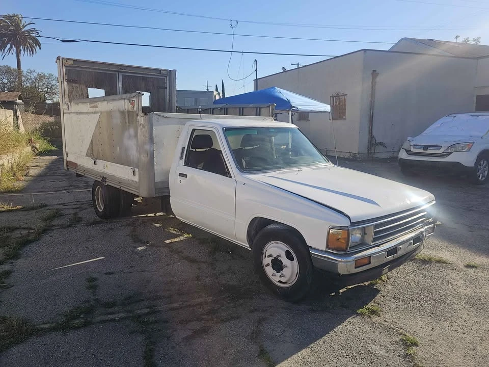 1986 Toyota Corolla AE86 - Image 2 of 2