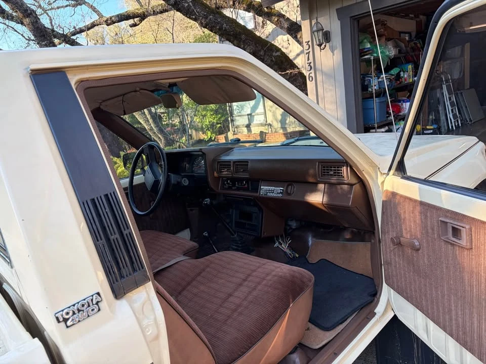 1986 Toyota 86 - Image 3 of 16