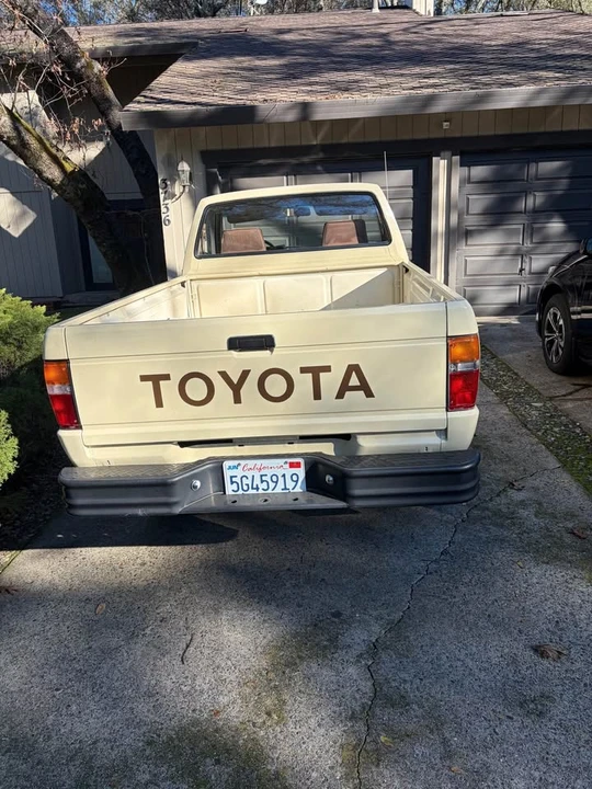 1986 Toyota 86 - Image 9 of 16
