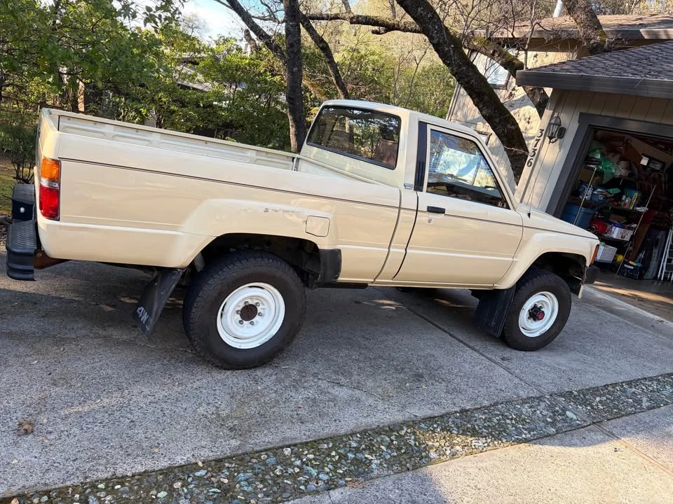 1986 Toyota 86 - Image 2 of 16
