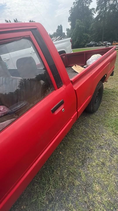 1986 Toyota Hilux 4th Gen - Image 2 of 6