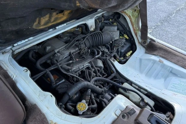 1986 Toyota HiAce 3rd Gen - Image 7 of 9