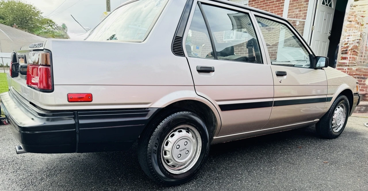 1986 Toyota Corolla 5th Gen - Image 3 of 19