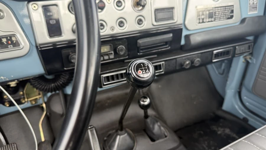 1986 Toyota J40 Land Cruiser - Image 9 of 21