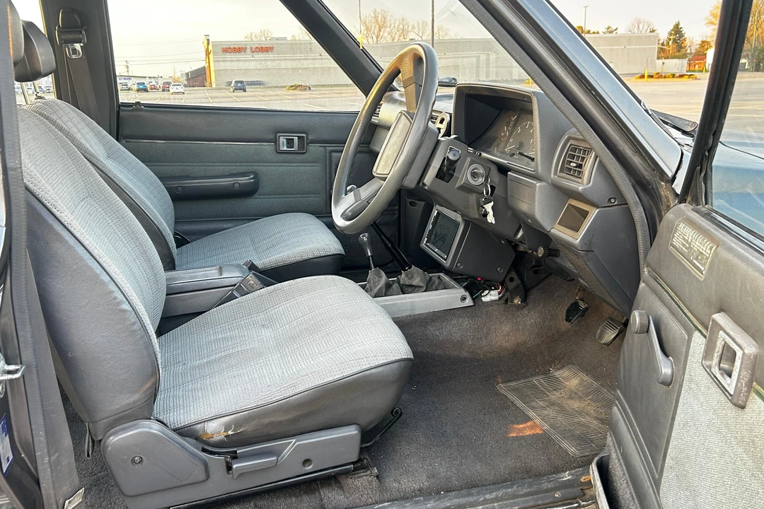 1986 Toyota Hilux 4th Gen - Image 21 of 31