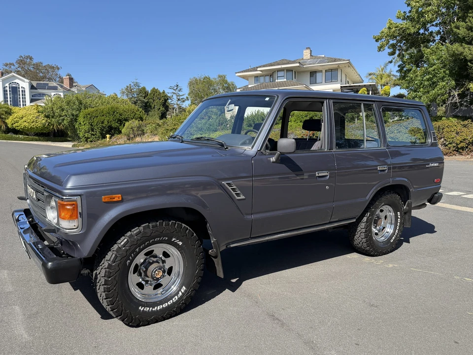 1986 Toyota J60 Land Cruiser - Image 10 of 31