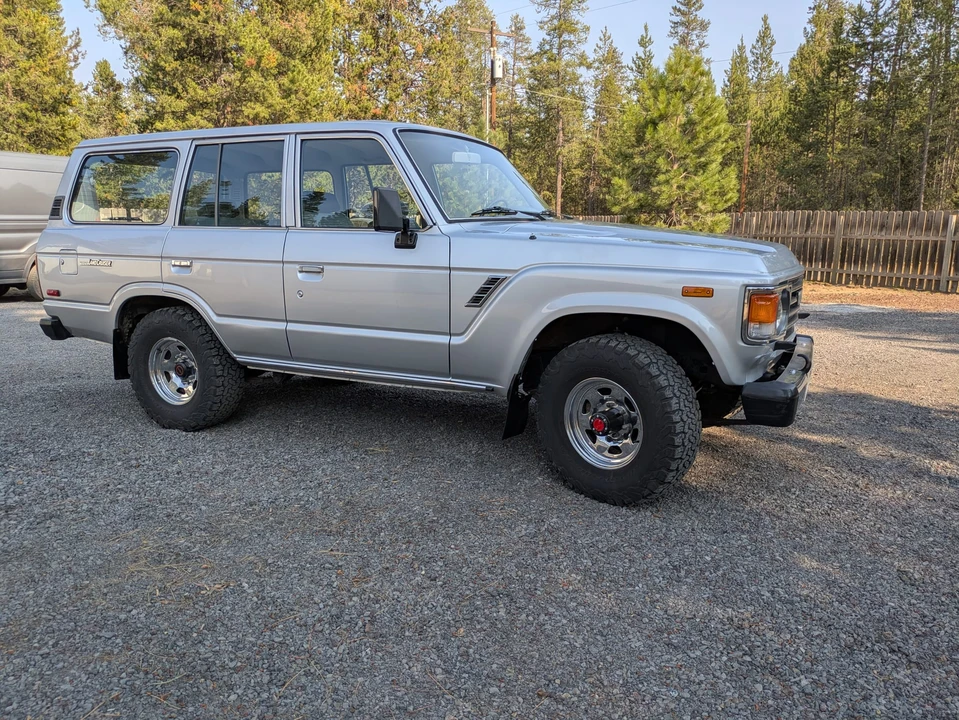 1986 Toyota J60 Land Cruiser - Image 7 of 31