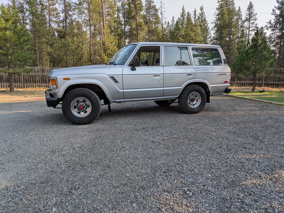 1986 Toyota J60 Land Cruiser - Image 2 of 31