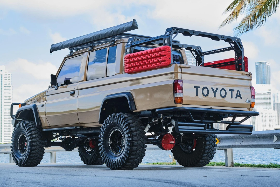 1986 Toyota J70 Land Cruiser - Image 9 of 31