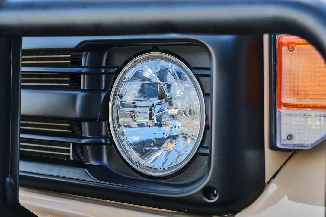 1986 Toyota J70 Land Cruiser - Image 23 of 31