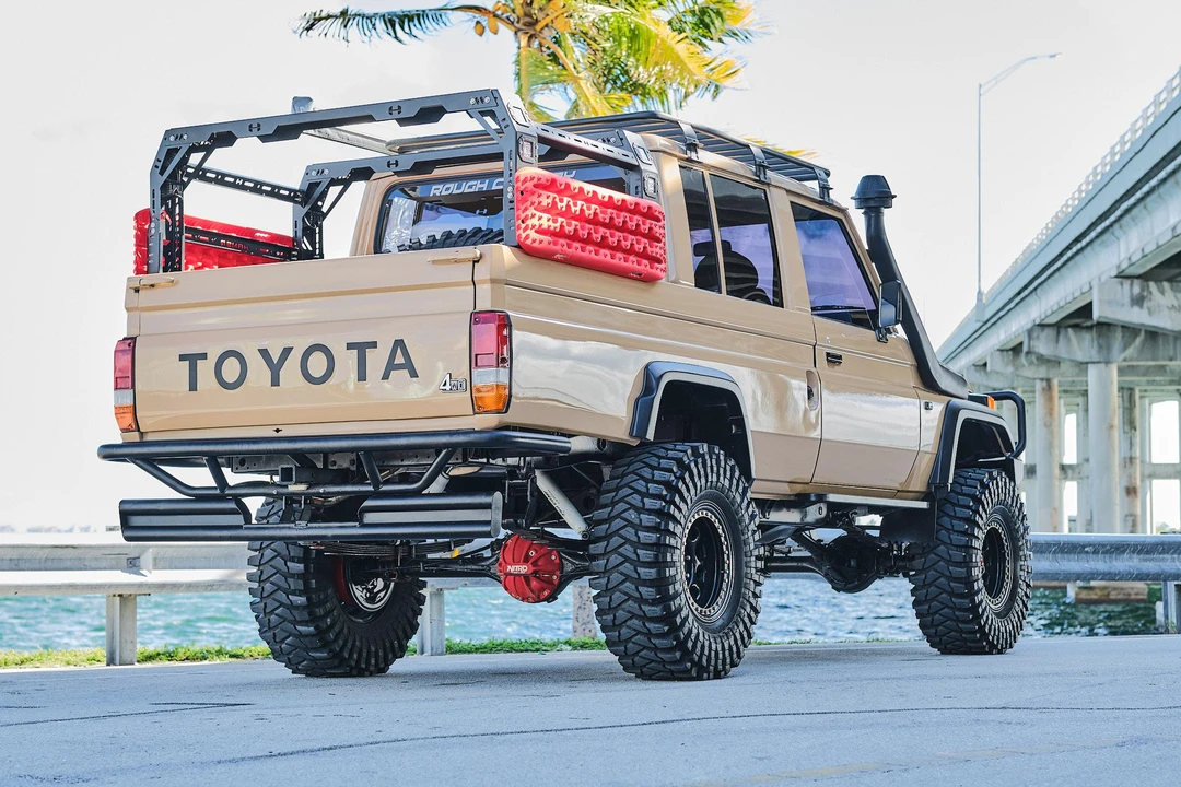 1986 Toyota J70 Land Cruiser - Image 11 of 31