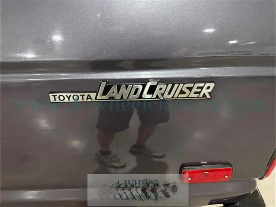 1986 Toyota J60 Land Cruiser - Image 15 of 31