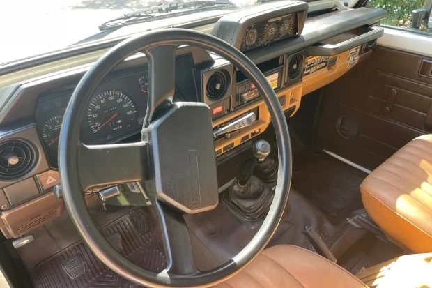 1986 Toyota J70 Land Cruiser - Image 5 of 8