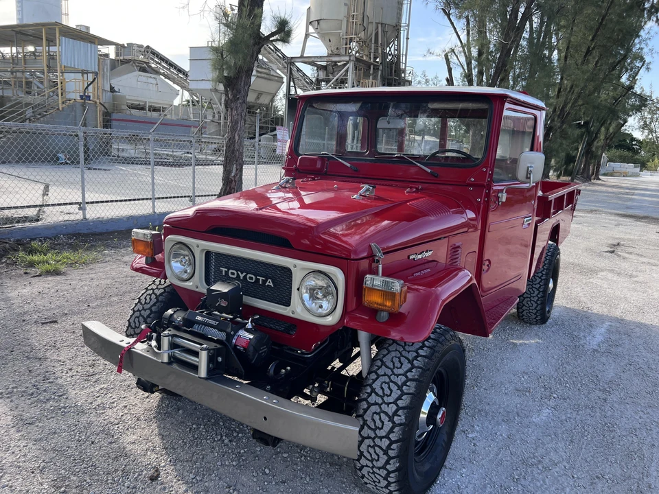 1986 Toyota J40 Land Cruiser - Image 13 of 31