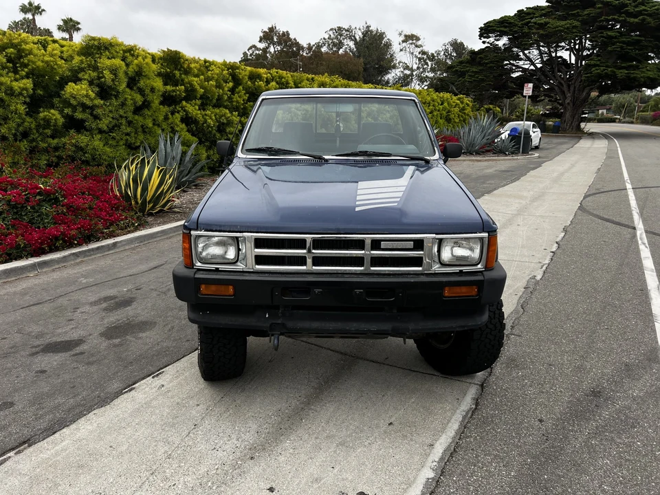 1986 Toyota - Image 3 of 31