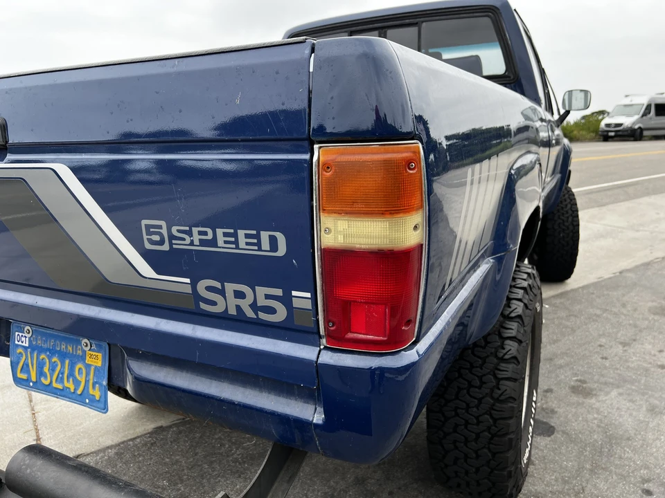 1986 Toyota - Image 28 of 31