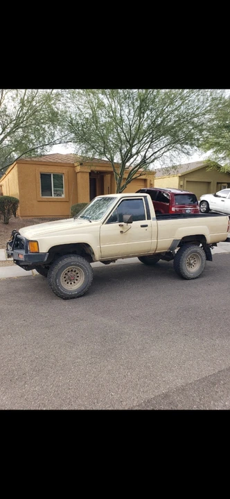 1986 Toyota Hilux 4th Gen - Image 14 of 15