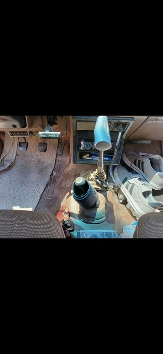 1986 Toyota Hilux 4th Gen - Image 2 of 15