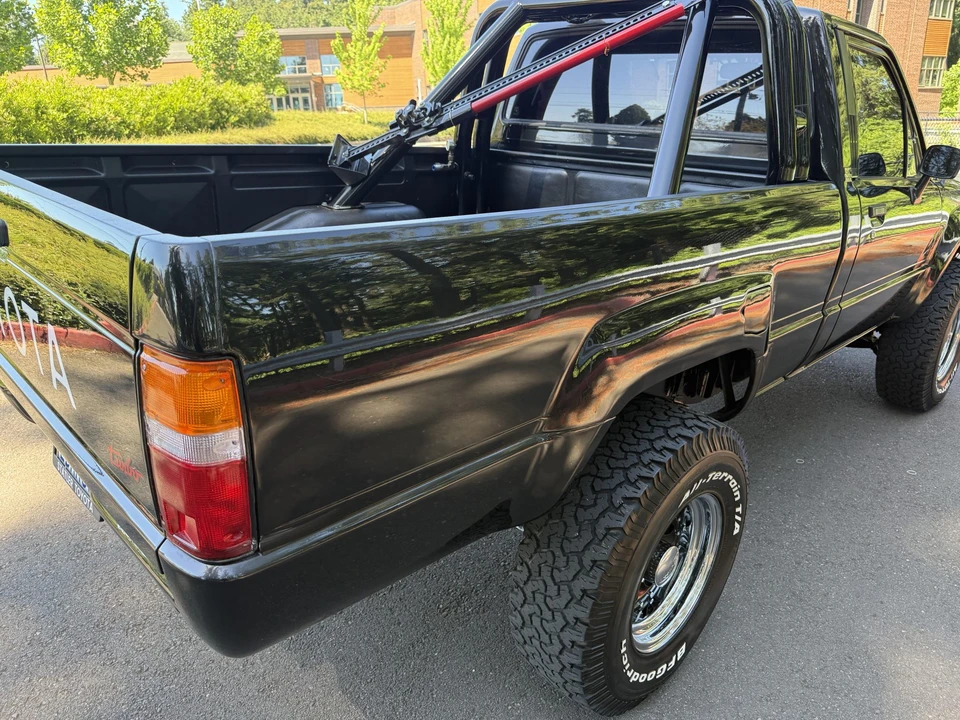 1986 Toyota Hilux 4th Gen - Image 20 of 31
