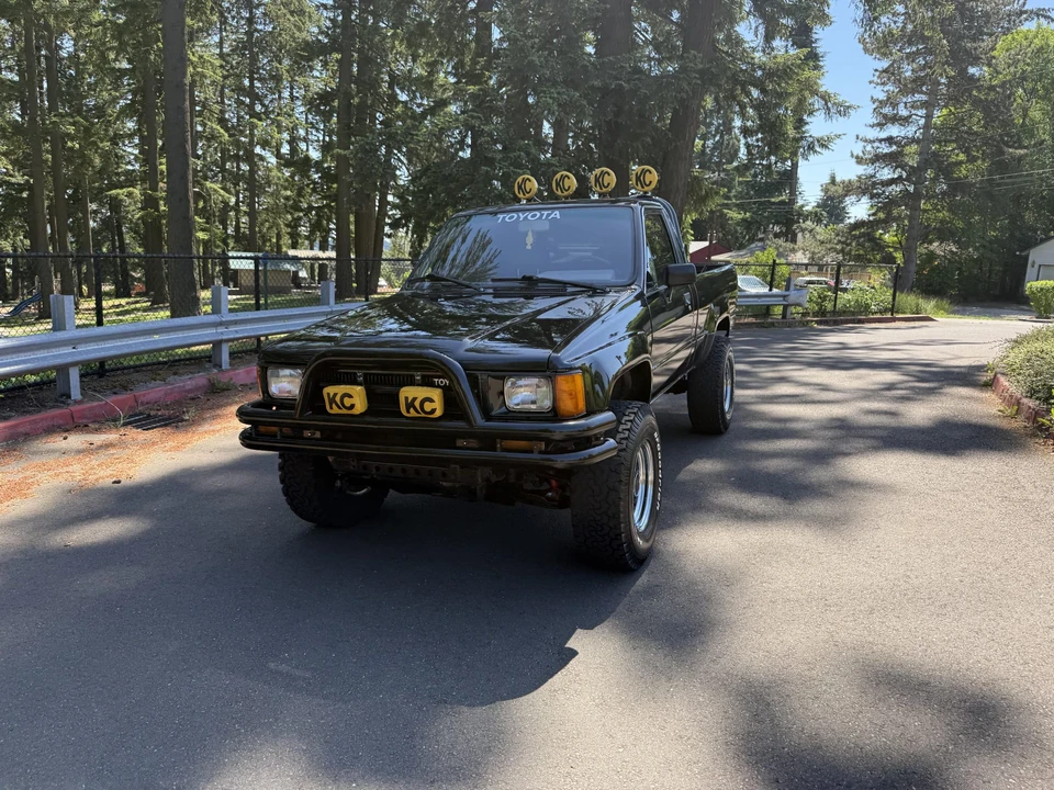 1986 Toyota Hilux 4th Gen - Image 4 of 31