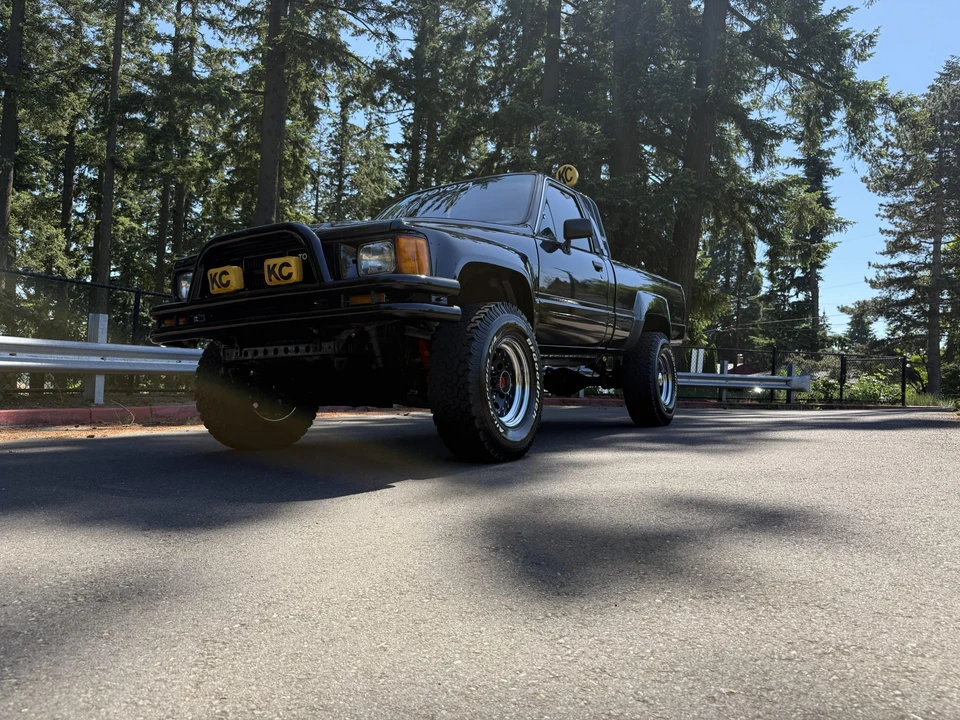 1986 Toyota Hilux 4th Gen - Image 5 of 31