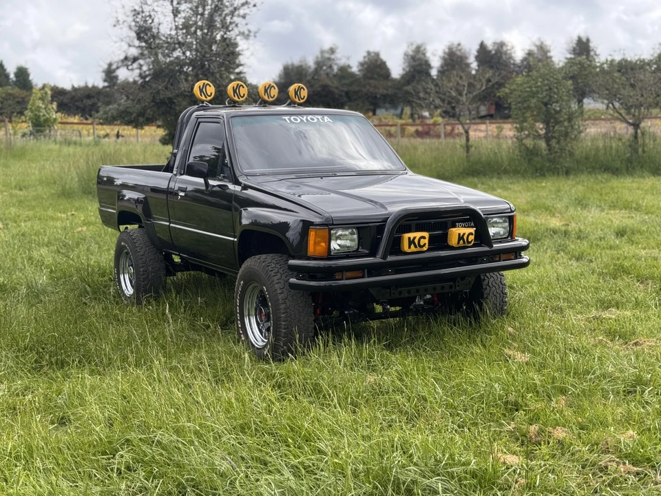 1986 Toyota Hilux 4th Gen - Image 13 of 31