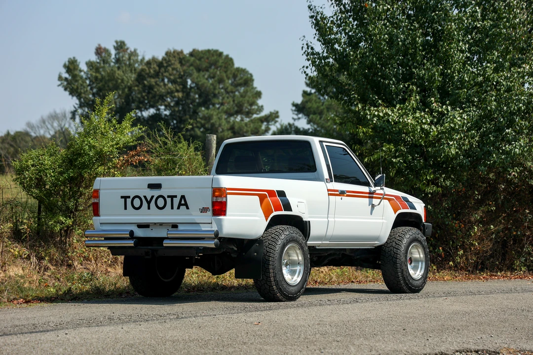 1986 Toyota Hilux 4th Gen - Image 5 of 31