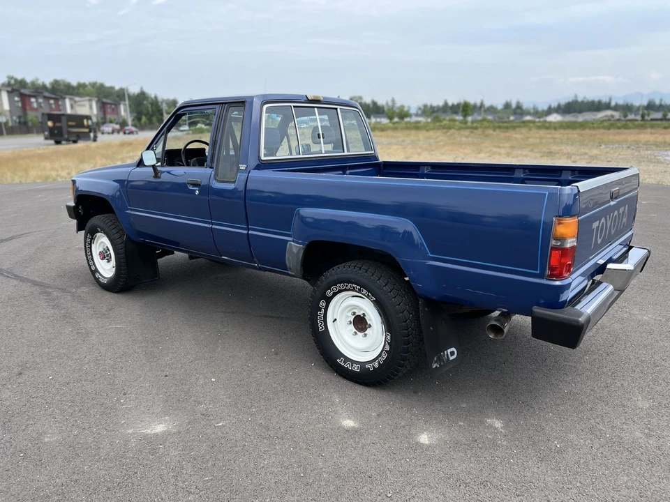 1986 Toyota Hilux 4th Gen - Image 4 of 21