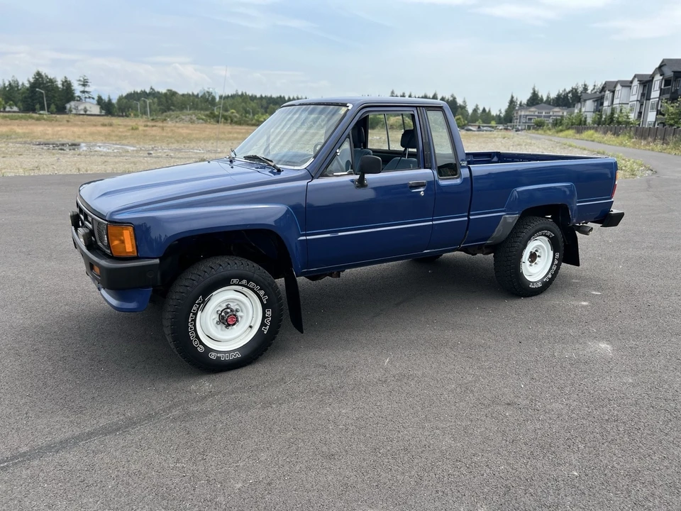 1986 Toyota Hilux 4th Gen - Image 2 of 21