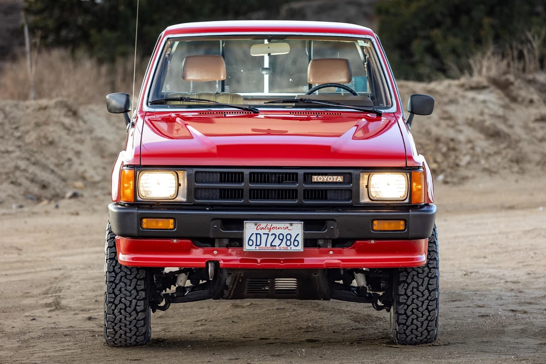 1986 Toyota Hilux 4th Gen - Image 7 of 31