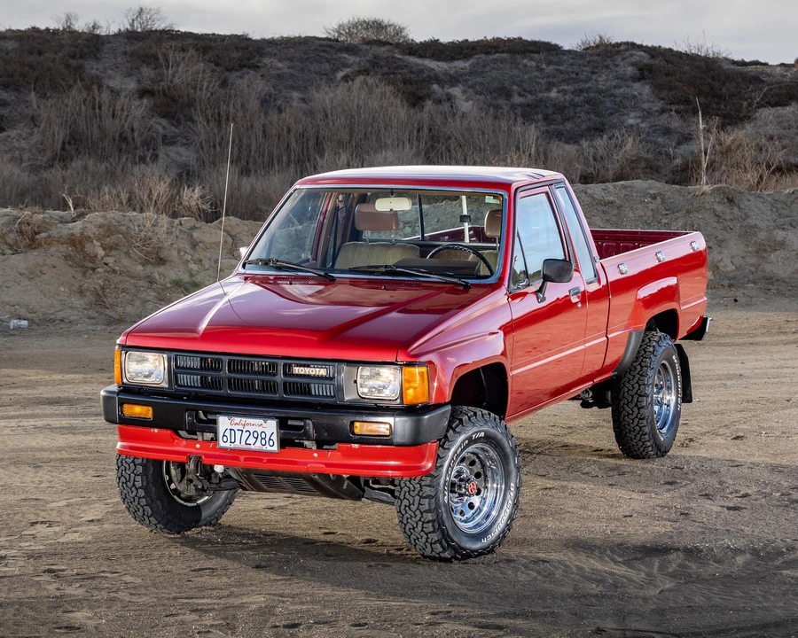 1986 Toyota Hilux 4th Gen - Image 14 of 31