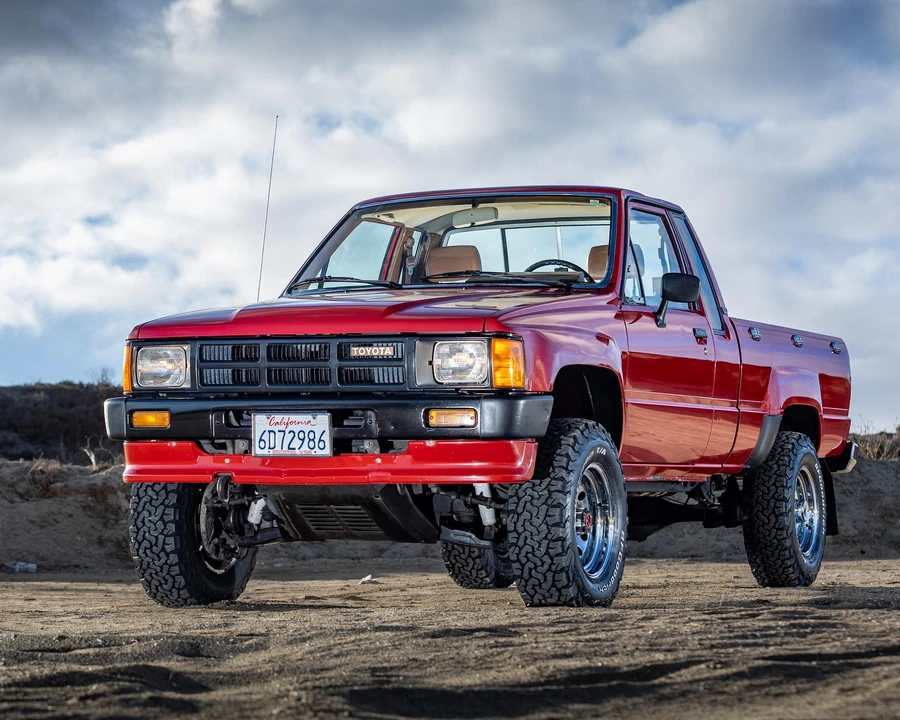 1986 Toyota Hilux 4th Gen - Image 13 of 31
