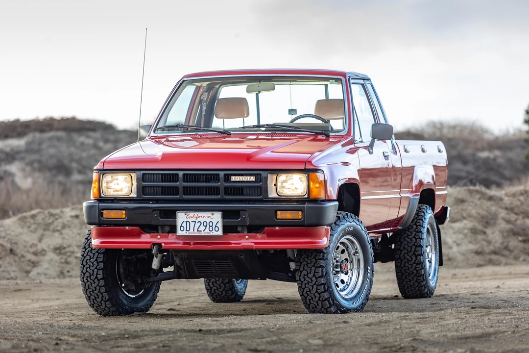1986 Toyota Hilux 4th Gen - Image 10 of 31
