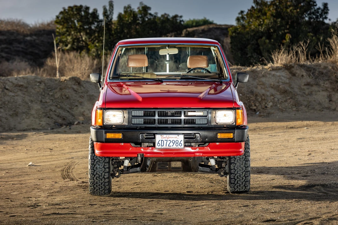 1986 Toyota Hilux 4th Gen - Image 6 of 31