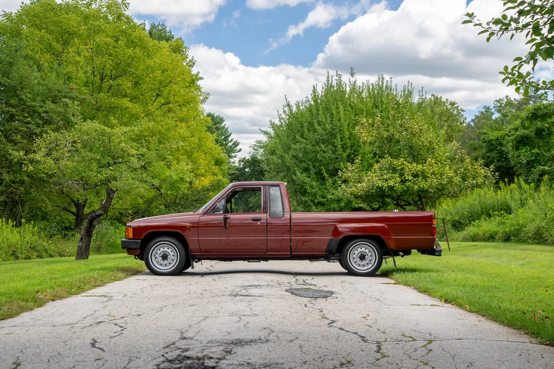 1986 Toyota Hilux 4th Gen - Image 6 of 31
