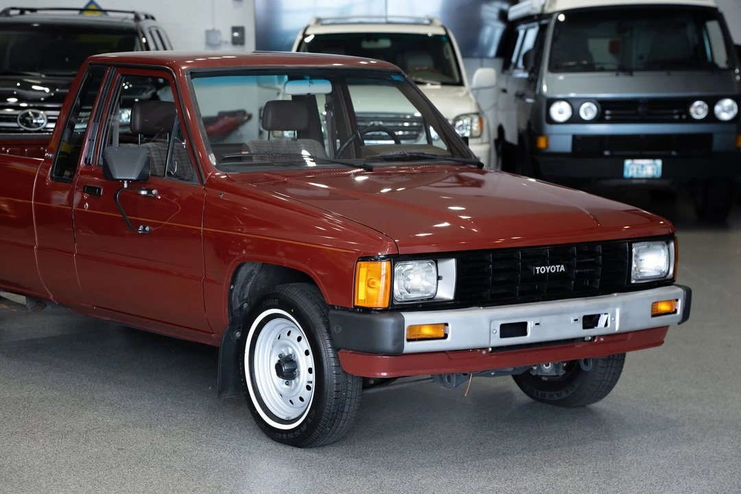 1986 Toyota Hilux 4th Gen - Image 25 of 31