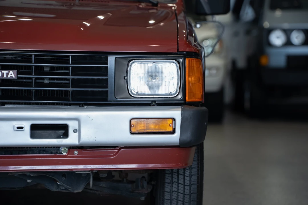 1986 Toyota Hilux 4th Gen - Image 30 of 31