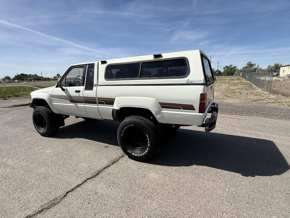 1986 Toyota Hilux 4th Gen - Image 17 of 31