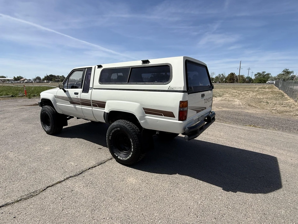 1986 Toyota Hilux 4th Gen - Image 21 of 31