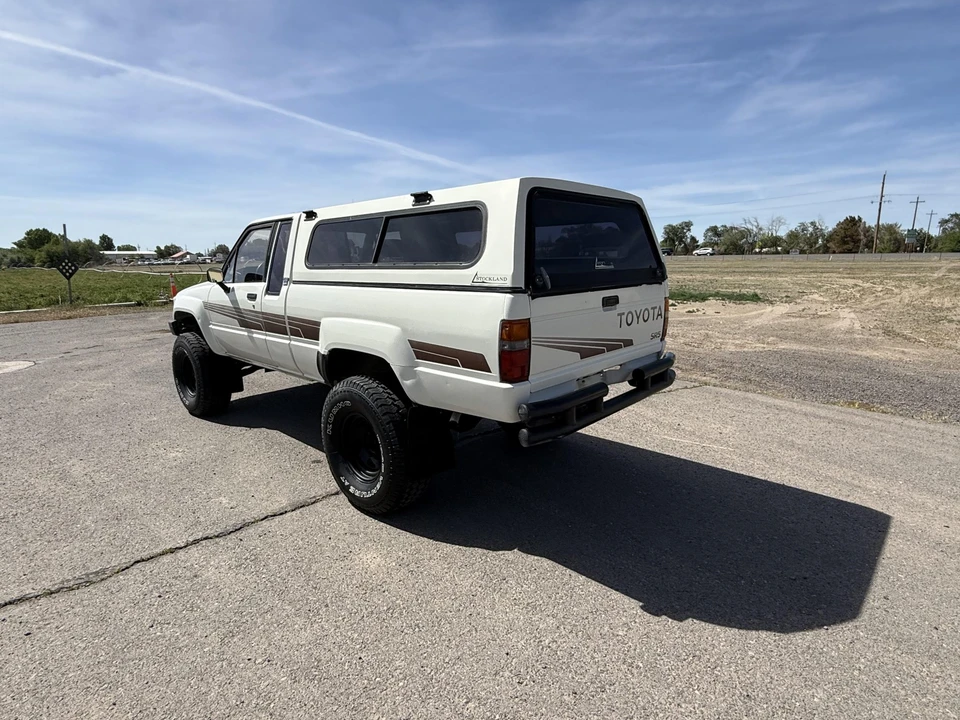 1986 Toyota Hilux 4th Gen - Image 28 of 31