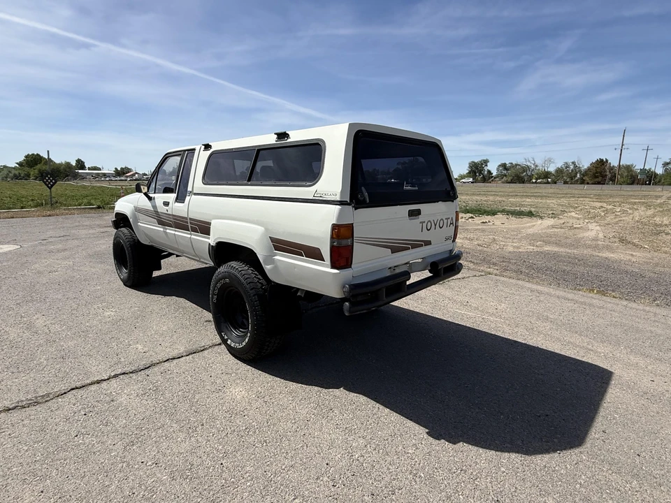 1986 Toyota Hilux 4th Gen - Image 29 of 31